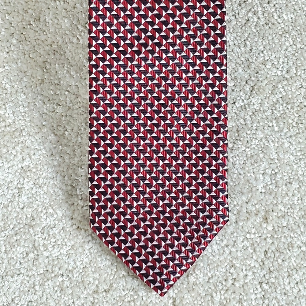 Jos A Banks Men's Signature Collection Neck Tie‎ Red Black Silver 59"